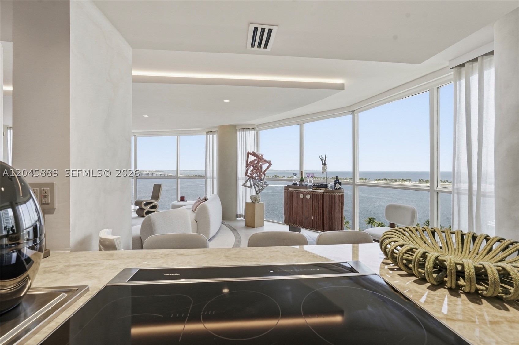 ATLANTIS ON BRICKELL COND - Residential
