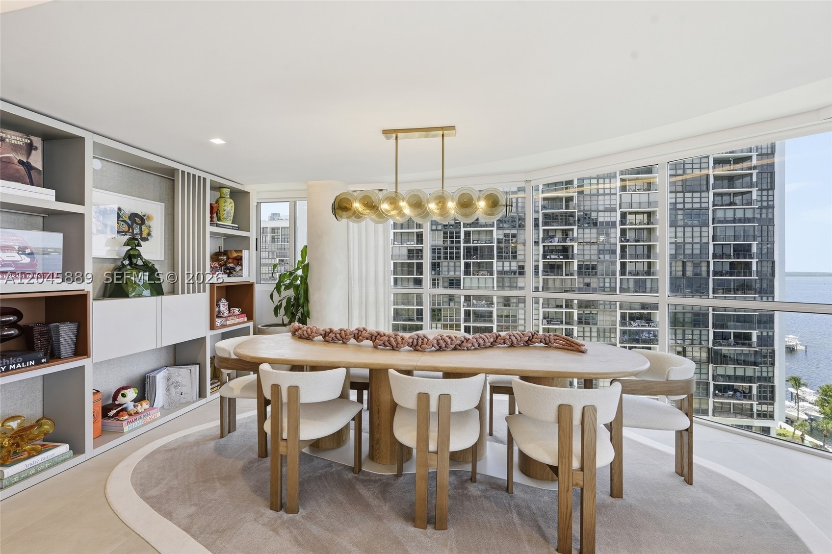 ATLANTIS ON BRICKELL COND - Residential