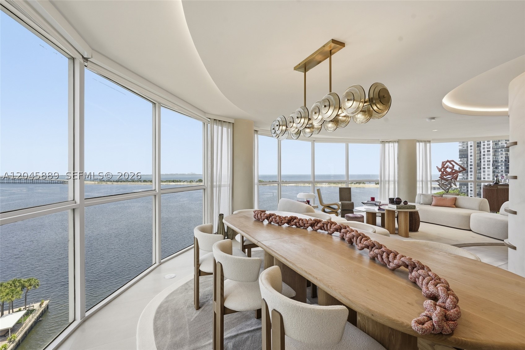ATLANTIS ON BRICKELL COND - Residential