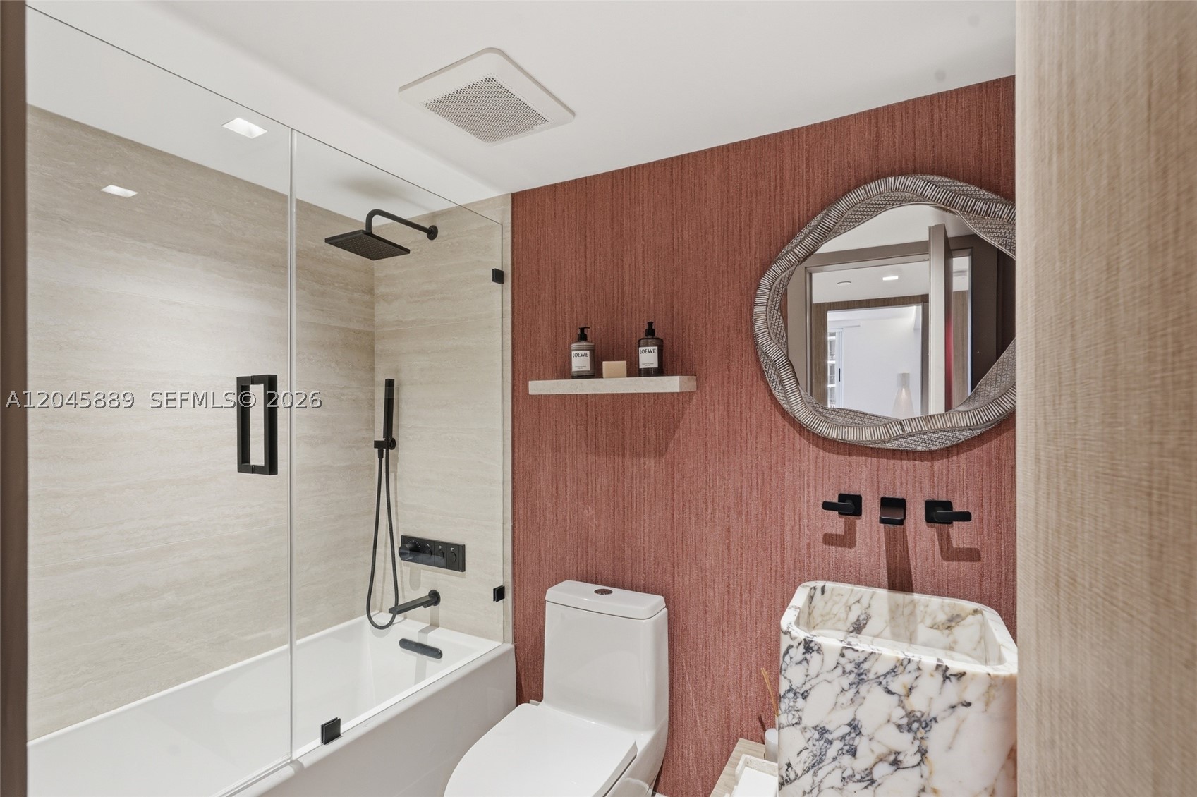 ATLANTIS ON BRICKELL COND - Residential