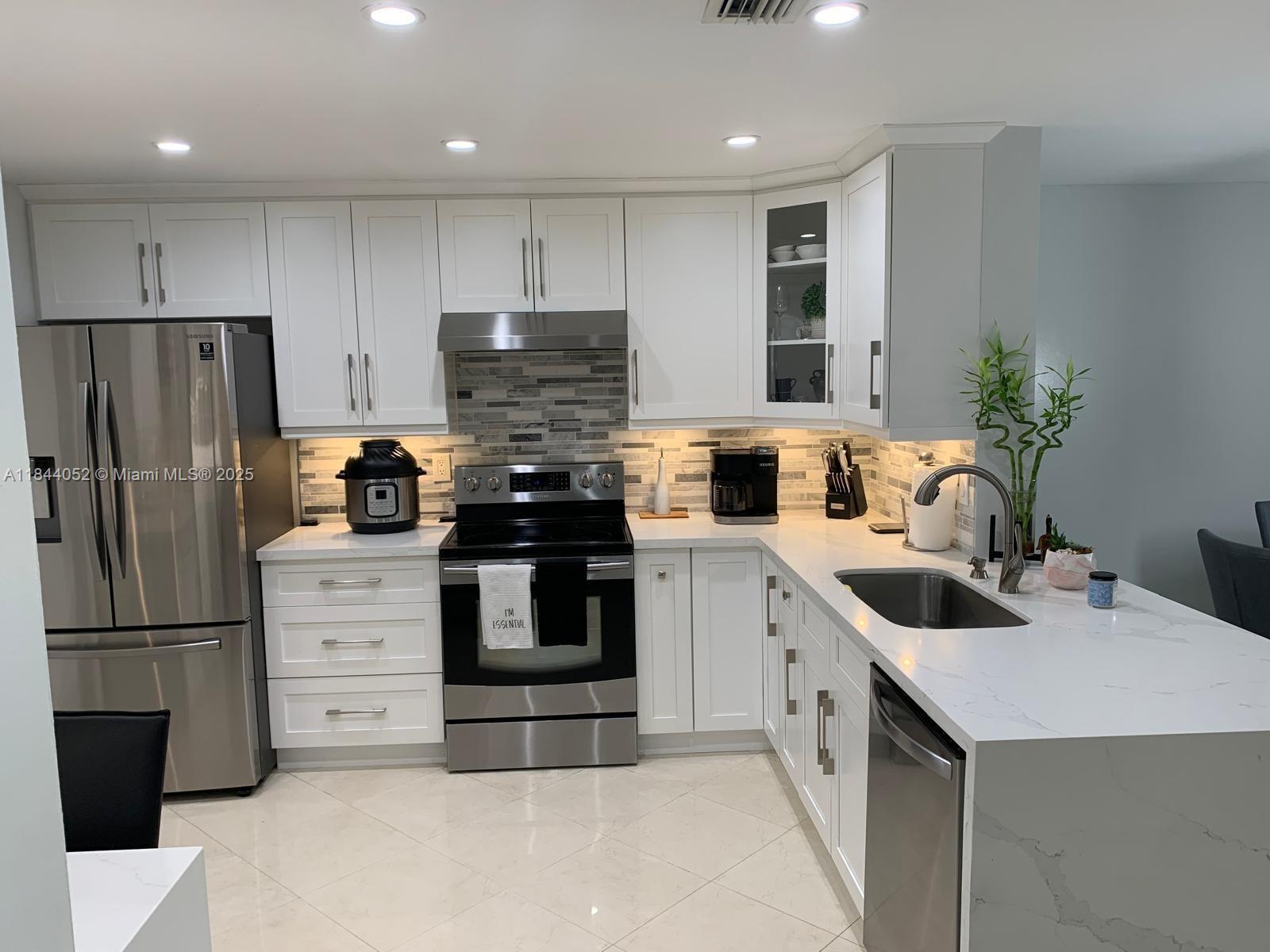 SECTORS 3 & 4 BOUNDARY PL - Residential