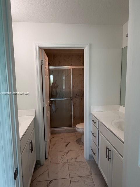 EMERALD ISLES - Residential Lease