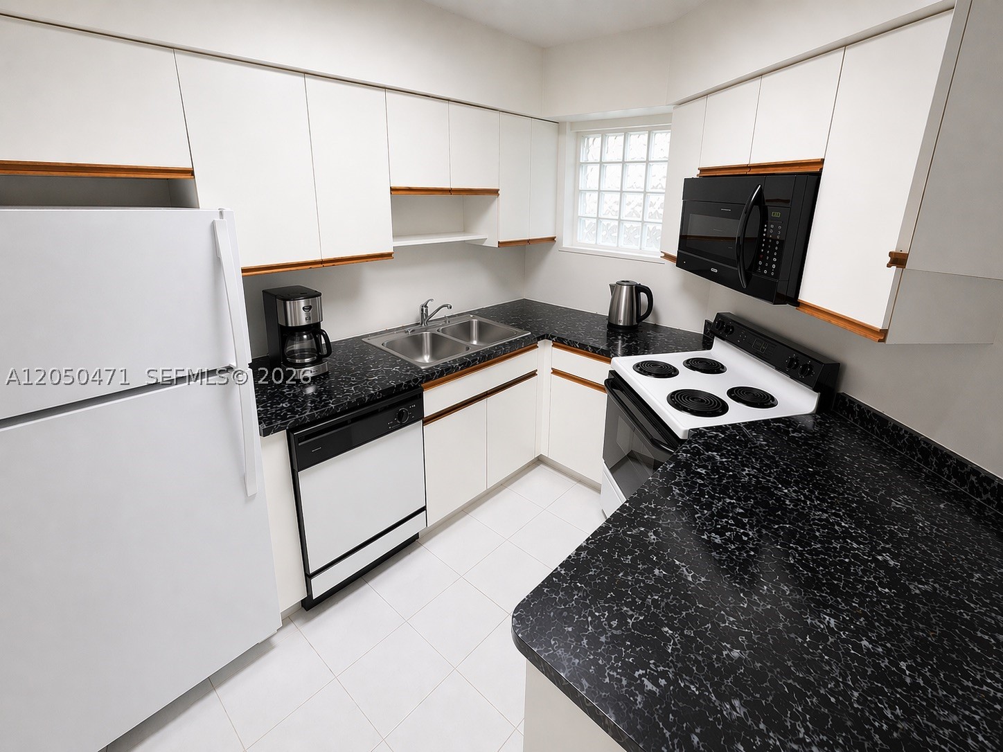 OCEAN 91 CONDO - Residential Lease