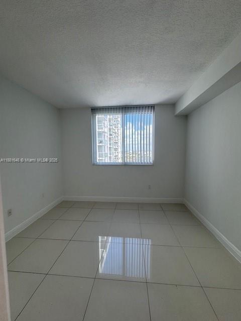 TERRAZAS RIVERPARK VILLAG - Residential Lease
