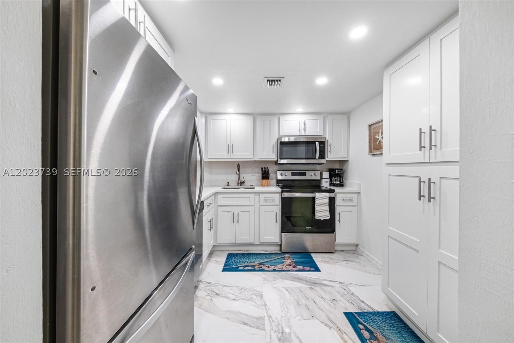 SOUTH SEAS WEST CONDO APTS - Residential