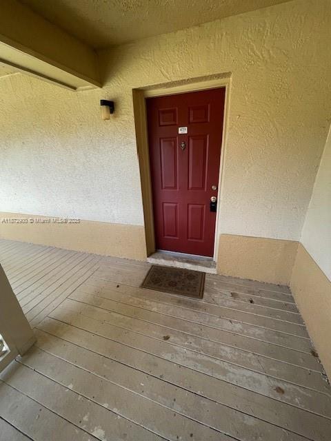 PALM LAKE CONDO - Residential Lease