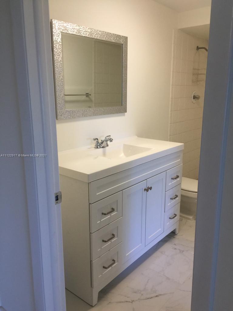 RACQUET CLUB 6 AT BONAVEN - Residential Lease