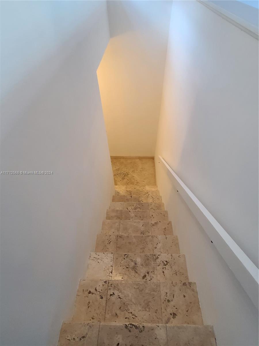 INDIAN LK VILLAGE PHASE 1 - Residential Lease