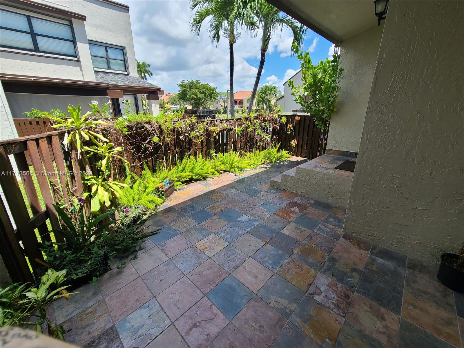 INDIAN LK VILLAGE PHASE 1 - Residential Lease