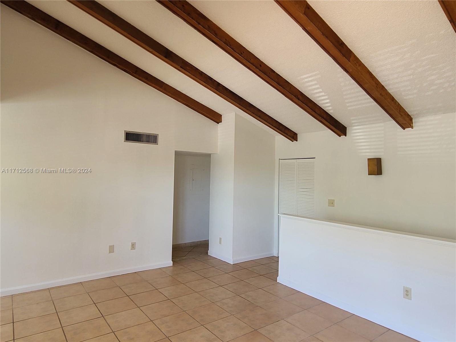 INDIAN LK VILLAGE PHASE 1 - Residential Lease