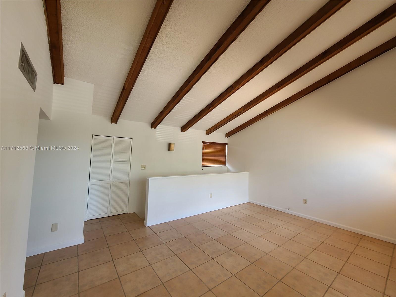 INDIAN LK VILLAGE PHASE 1 - Residential Lease