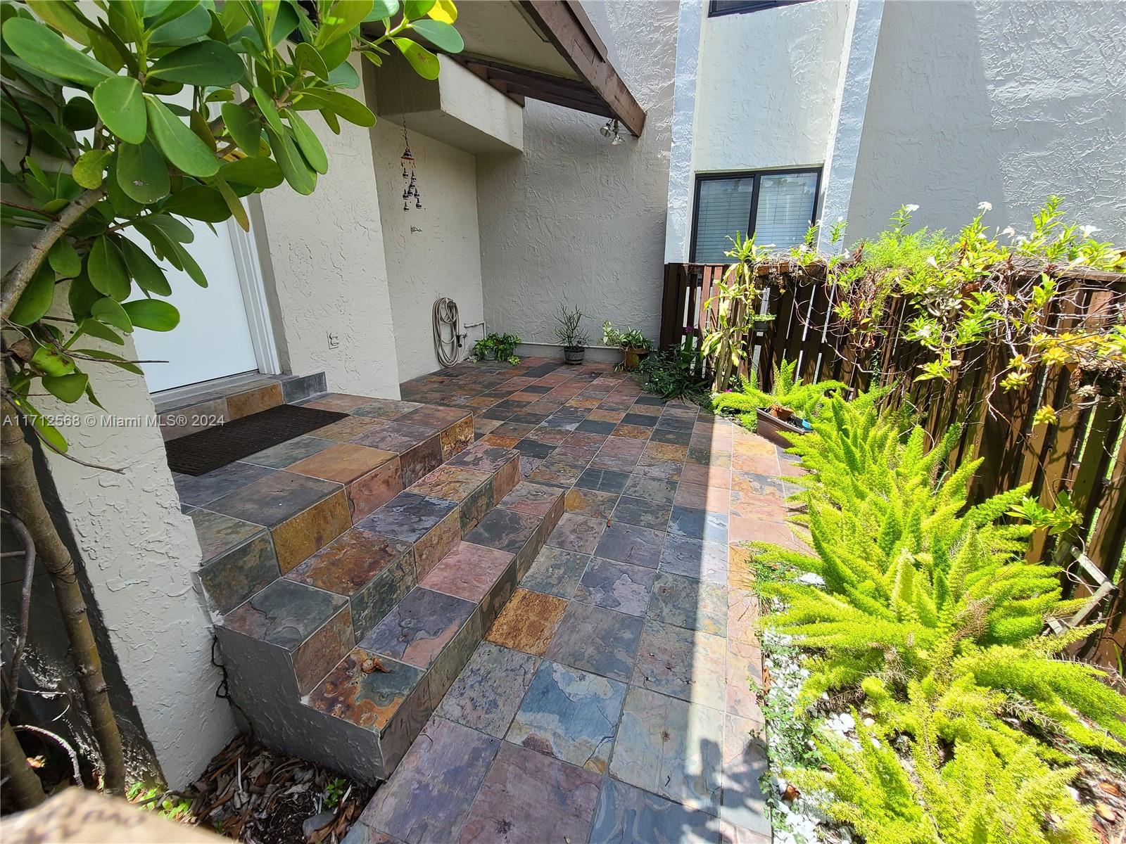 INDIAN LK VILLAGE PHASE 1 - Residential Lease