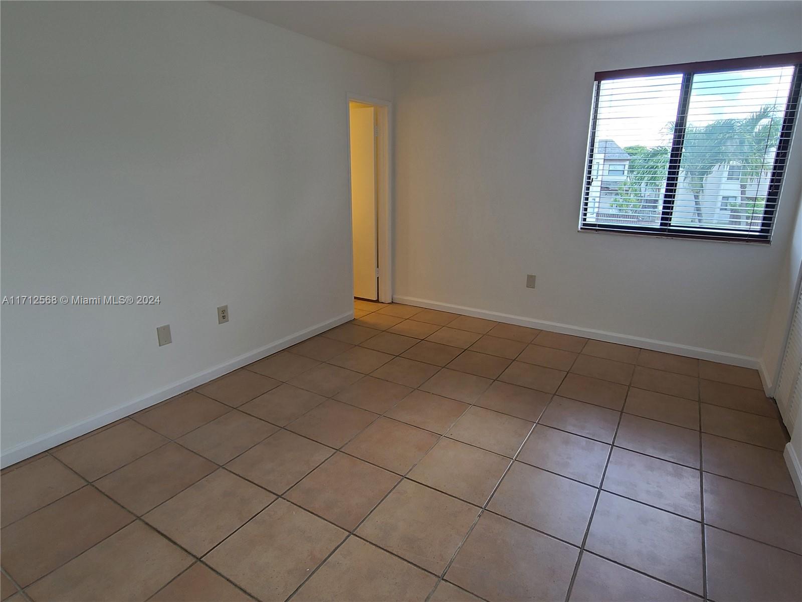 INDIAN LK VILLAGE PHASE 1 - Residential Lease