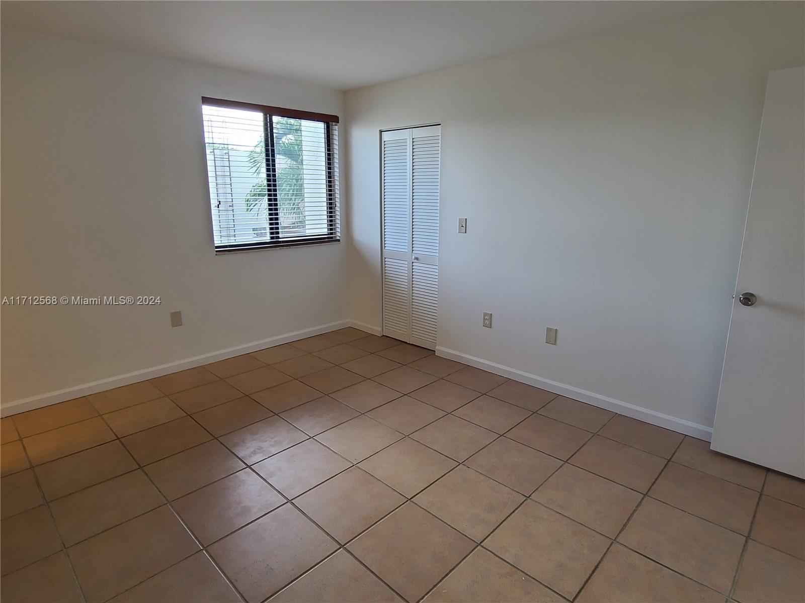 INDIAN LK VILLAGE PHASE 1 - Residential Lease
