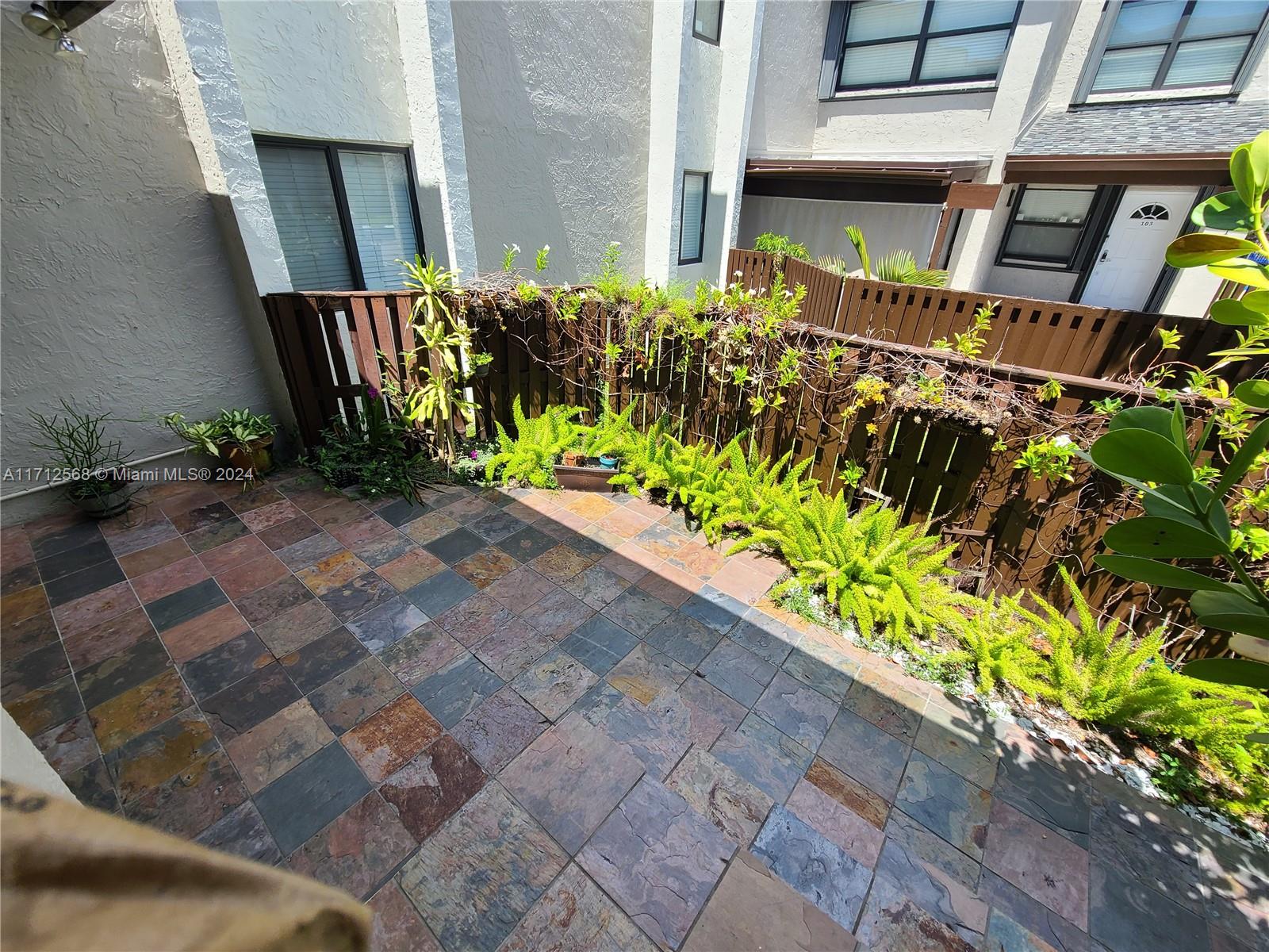 INDIAN LK VILLAGE PHASE 1 - Residential Lease