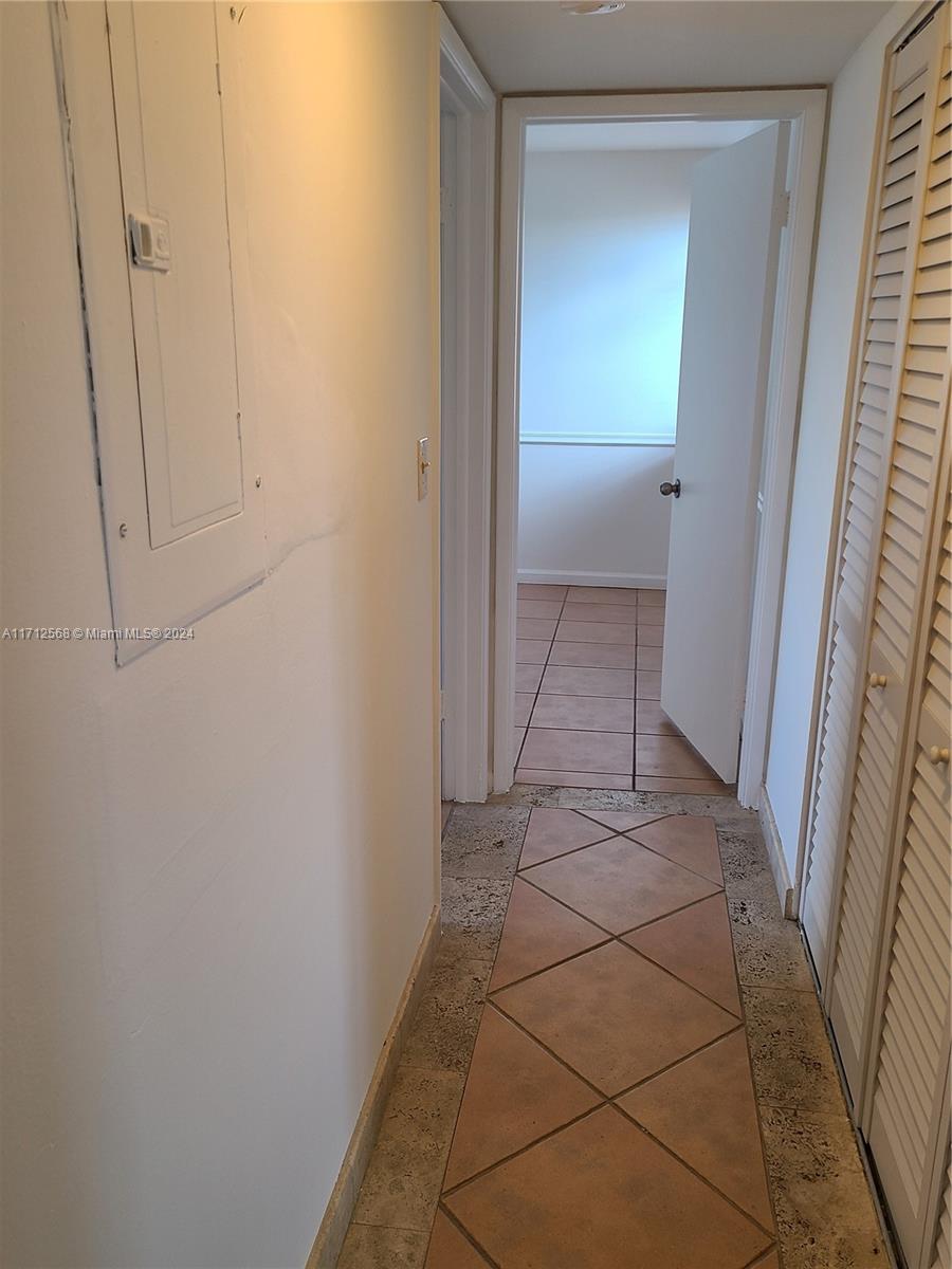 INDIAN LK VILLAGE PHASE 1 - Residential Lease