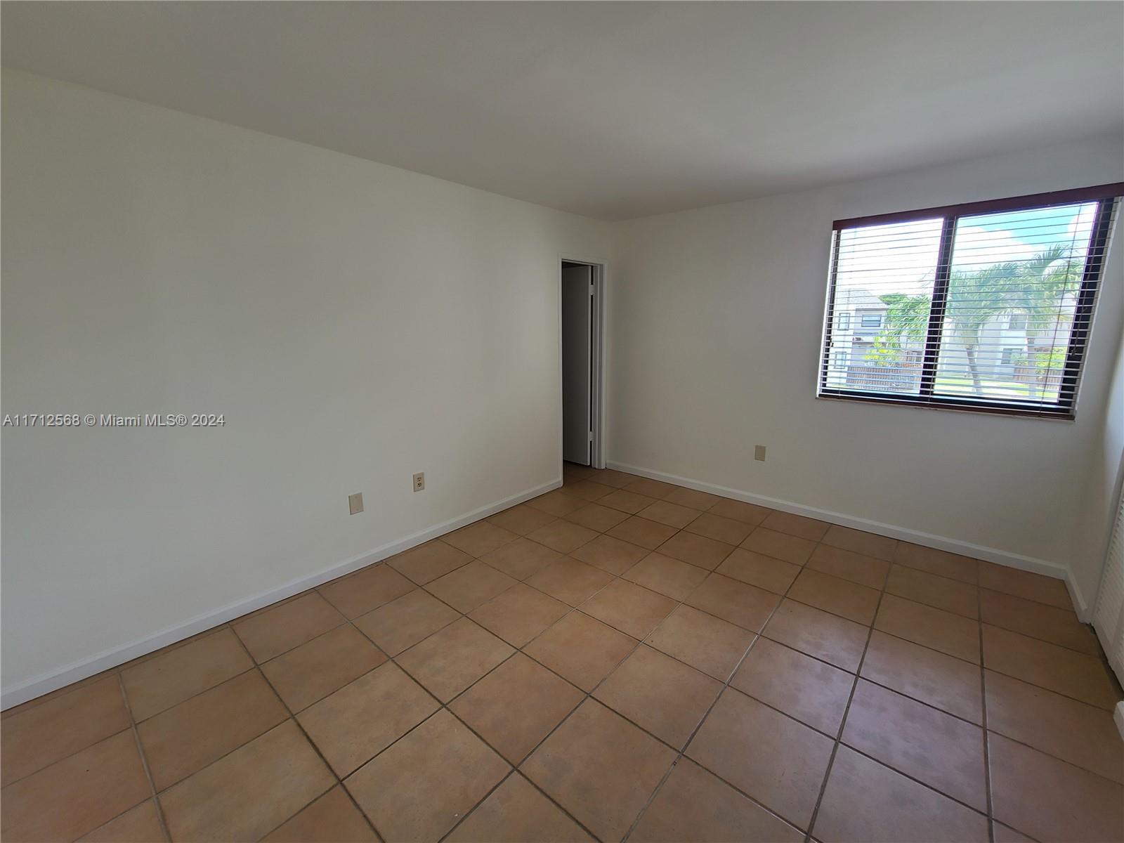 INDIAN LK VILLAGE PHASE 1 - Residential Lease