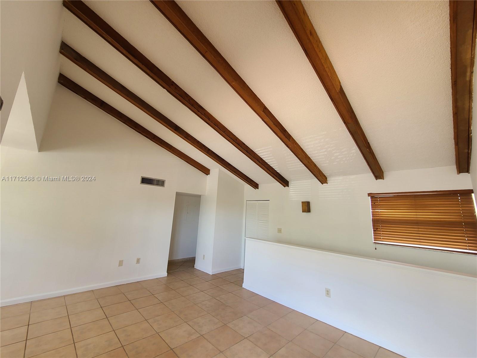 INDIAN LK VILLAGE PHASE 1 - Residential Lease