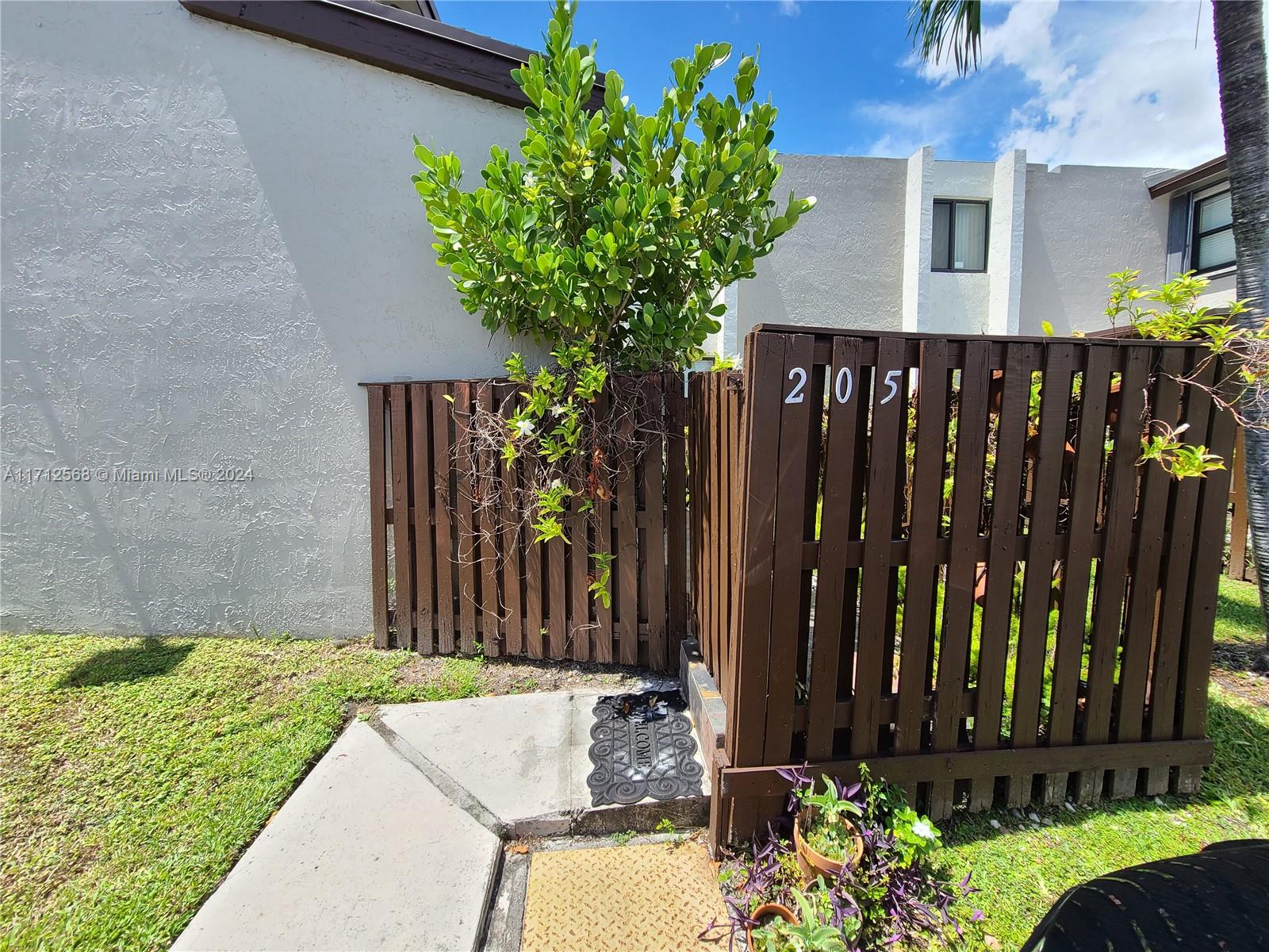 INDIAN LK VILLAGE PHASE 1 - Residential Lease