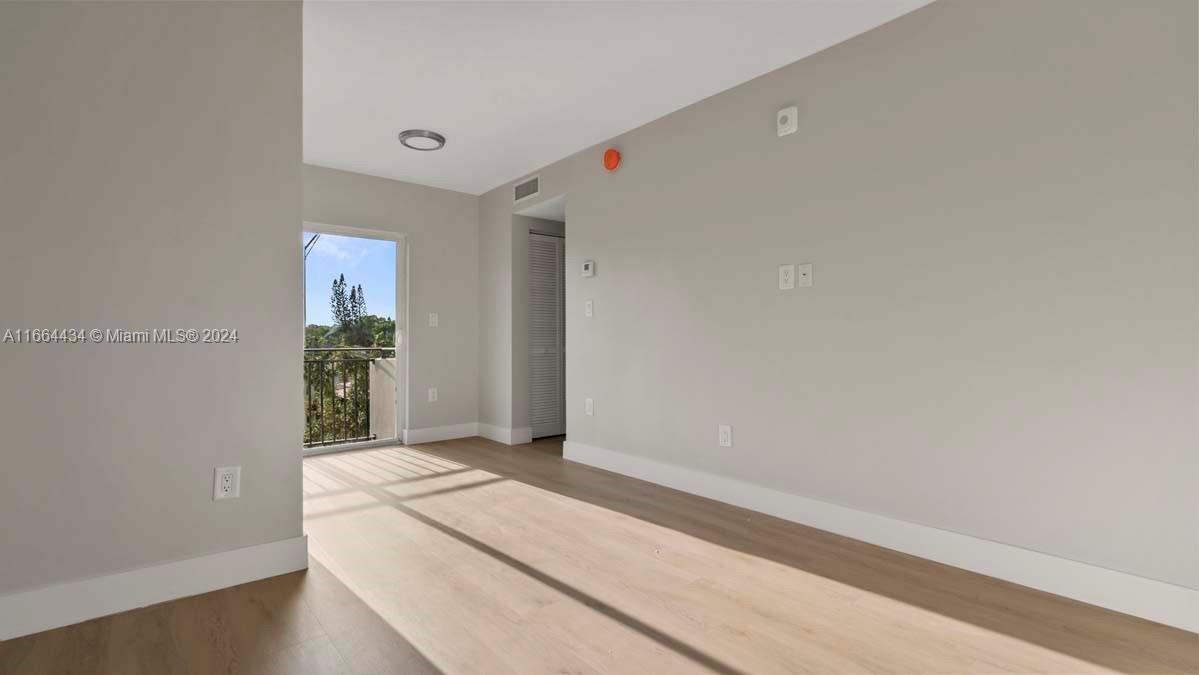 CAUSEWAY BAYFRONTS - Residential Lease