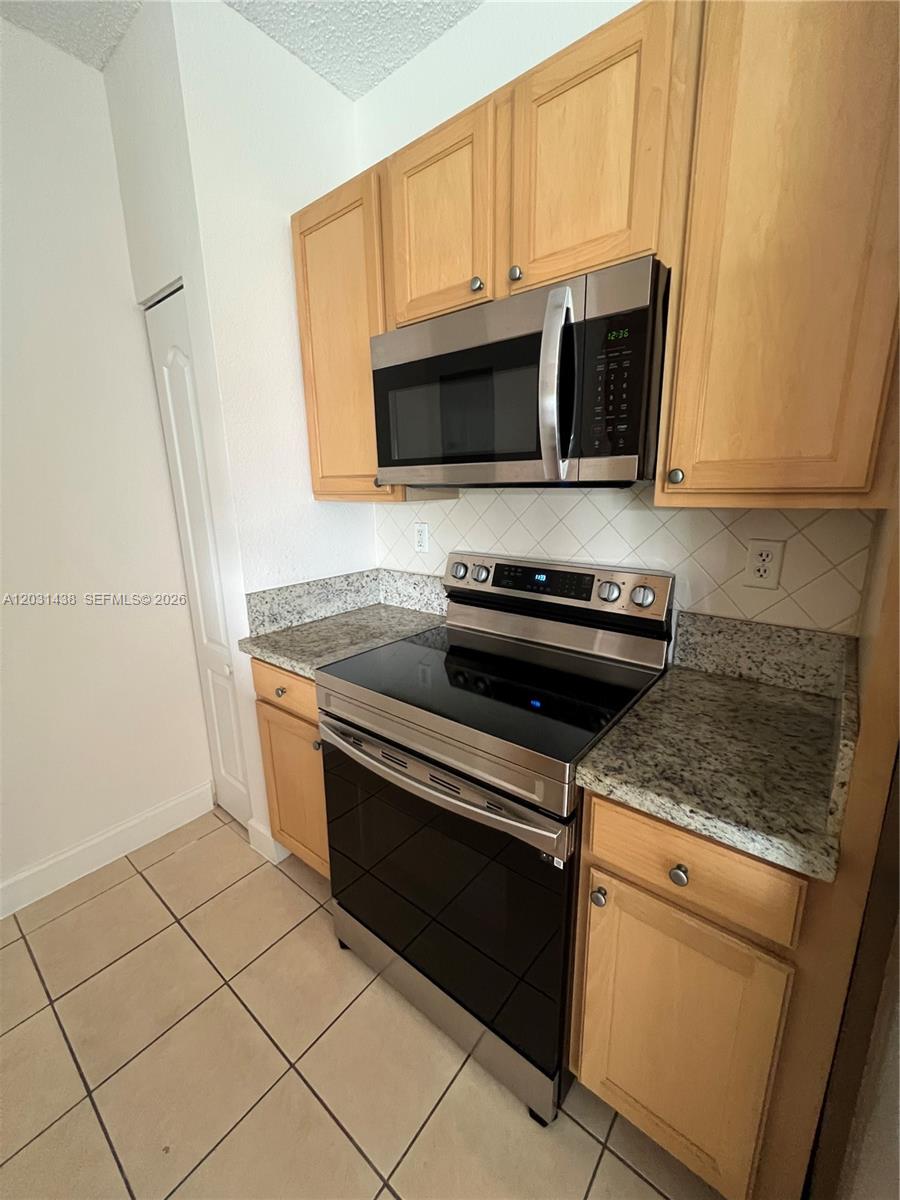 VALENCIA CONDO - Residential Lease