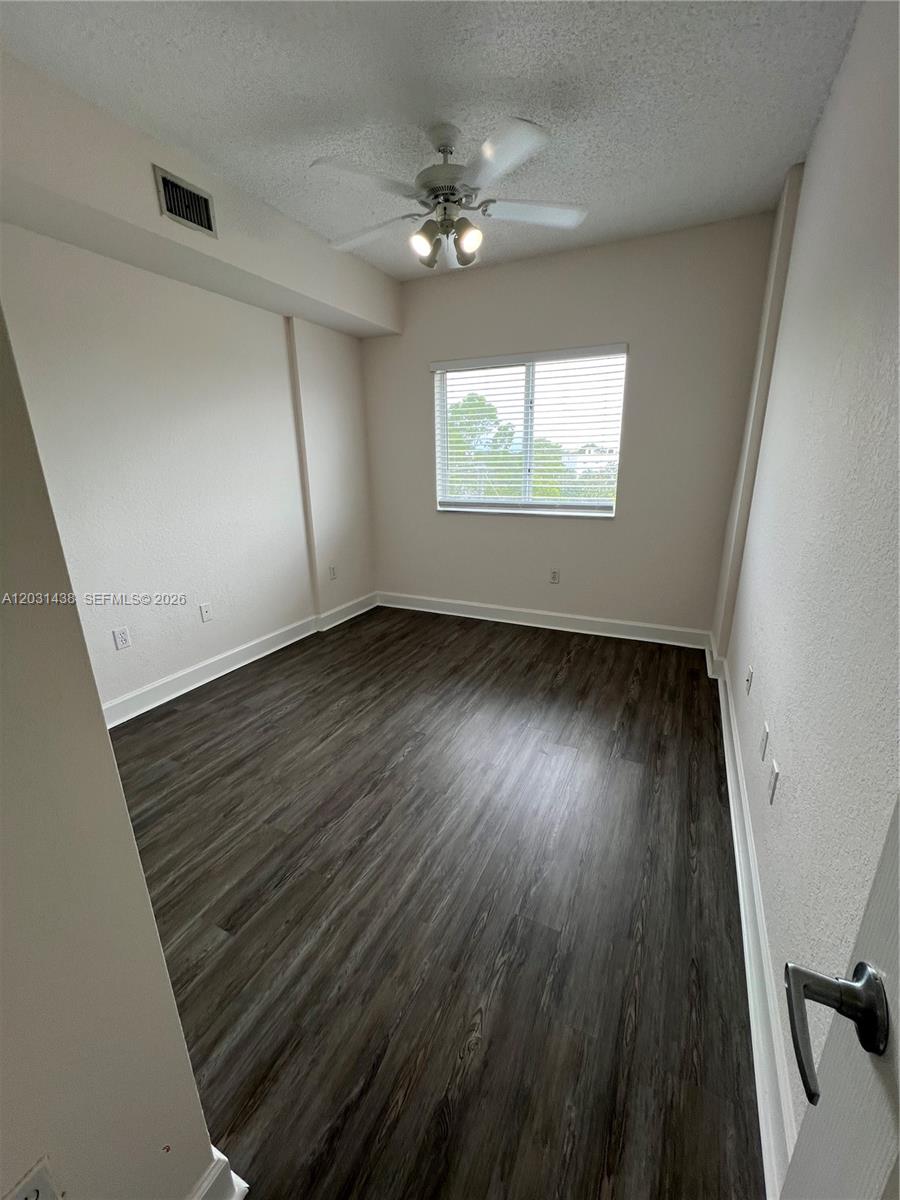 VALENCIA CONDO - Residential Lease
