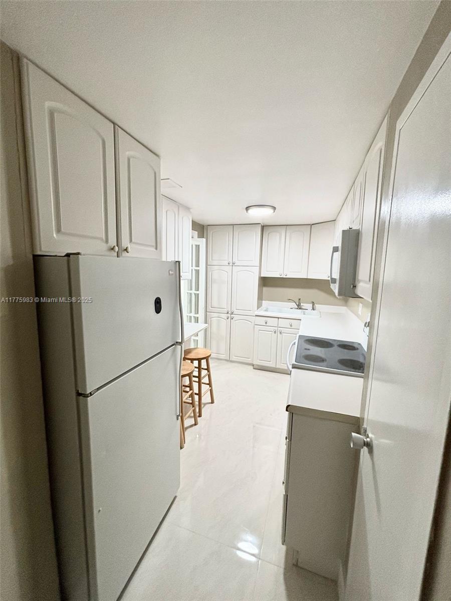 FOUR AMBASSADORS CONDO PH - Residential Lease