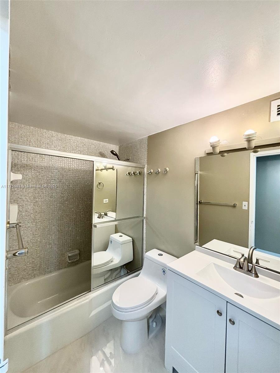 FOUR AMBASSADORS CONDO PH - Residential Lease