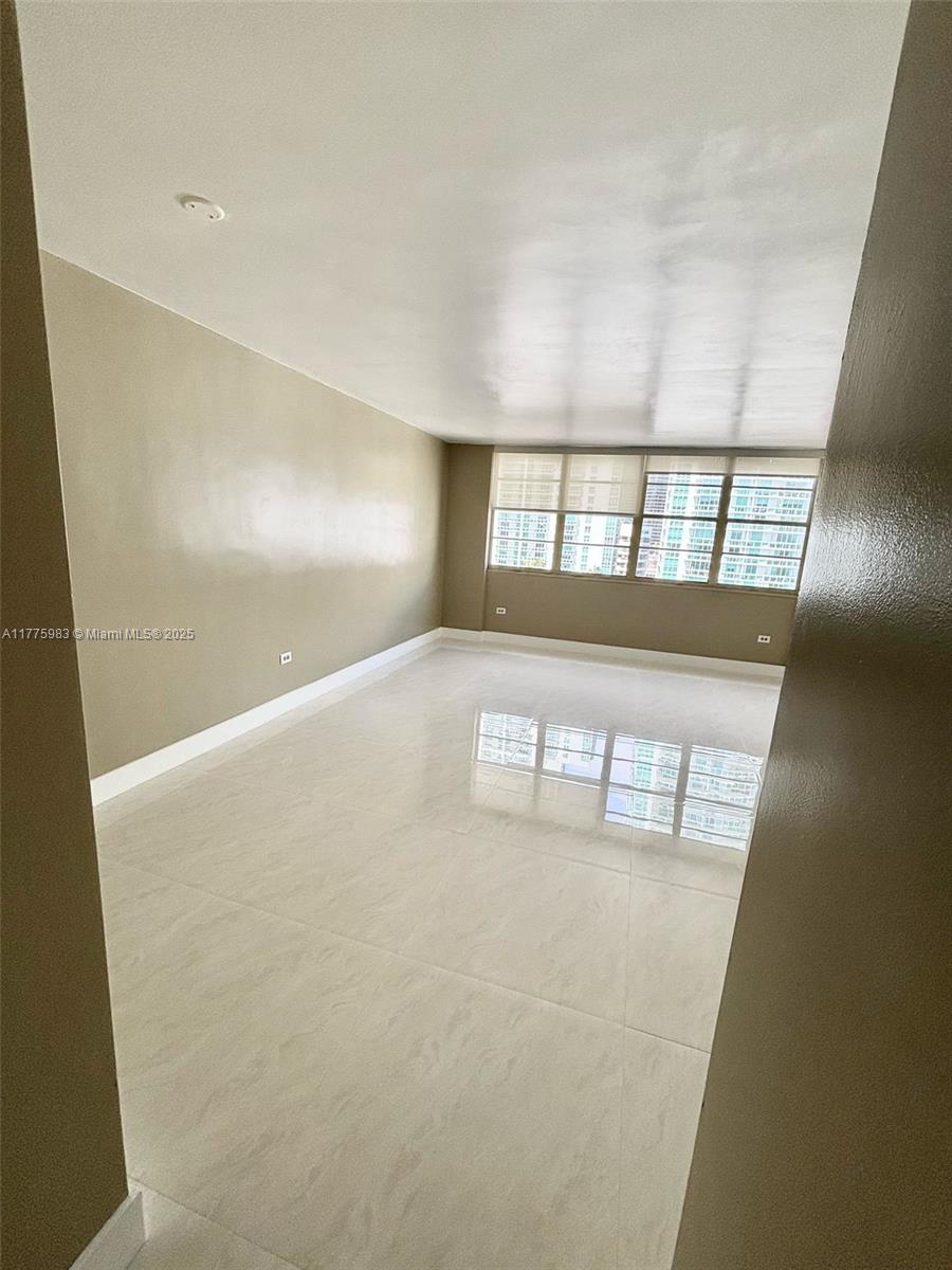 FOUR AMBASSADORS CONDO PH - Residential Lease