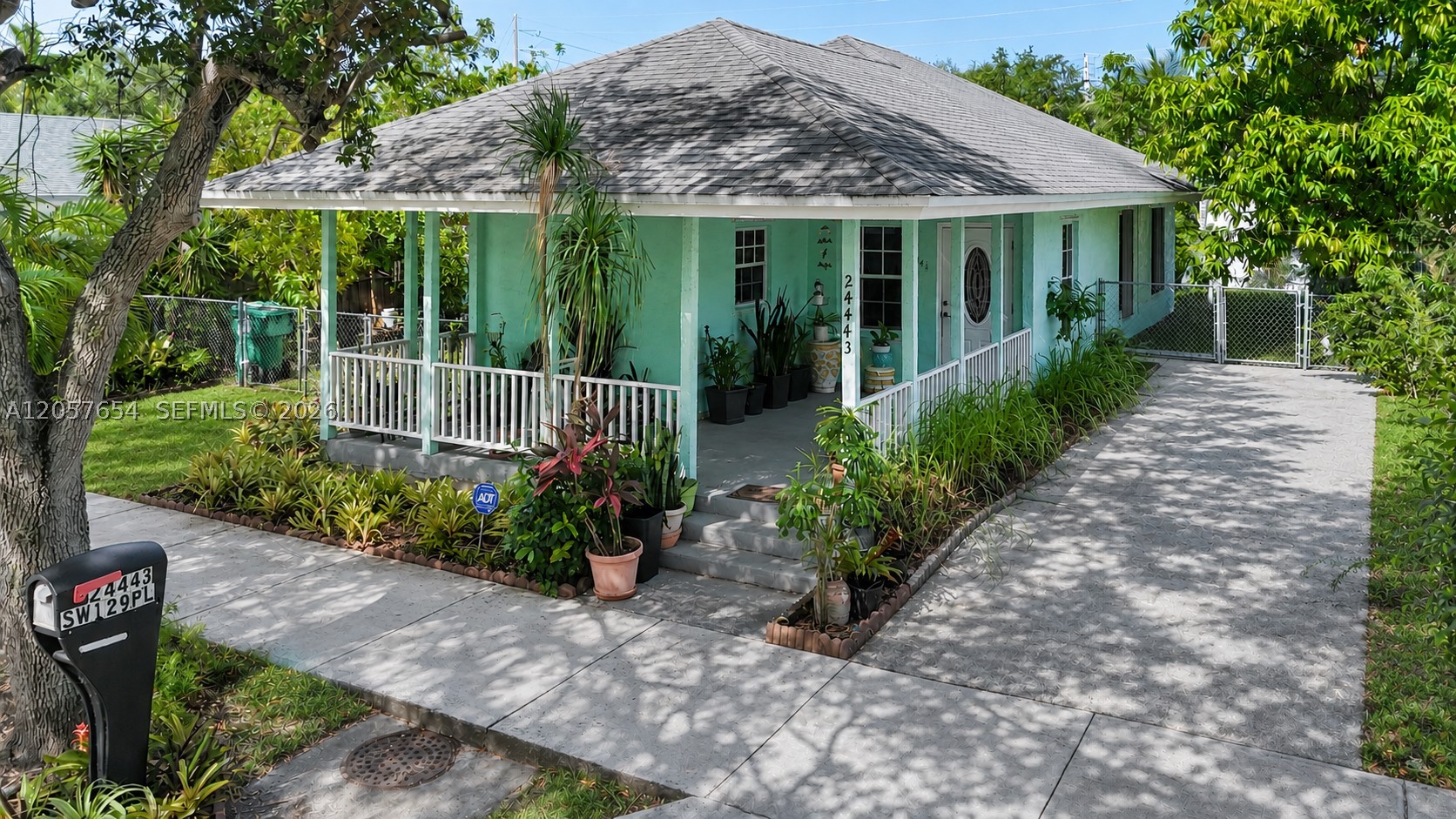 JORDAN COMMONS - Residential
