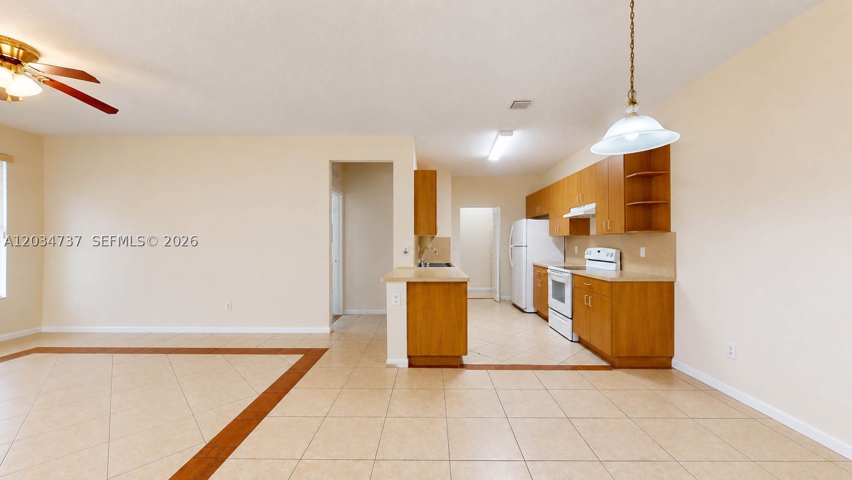 ROSEMONT CONDO - Residential