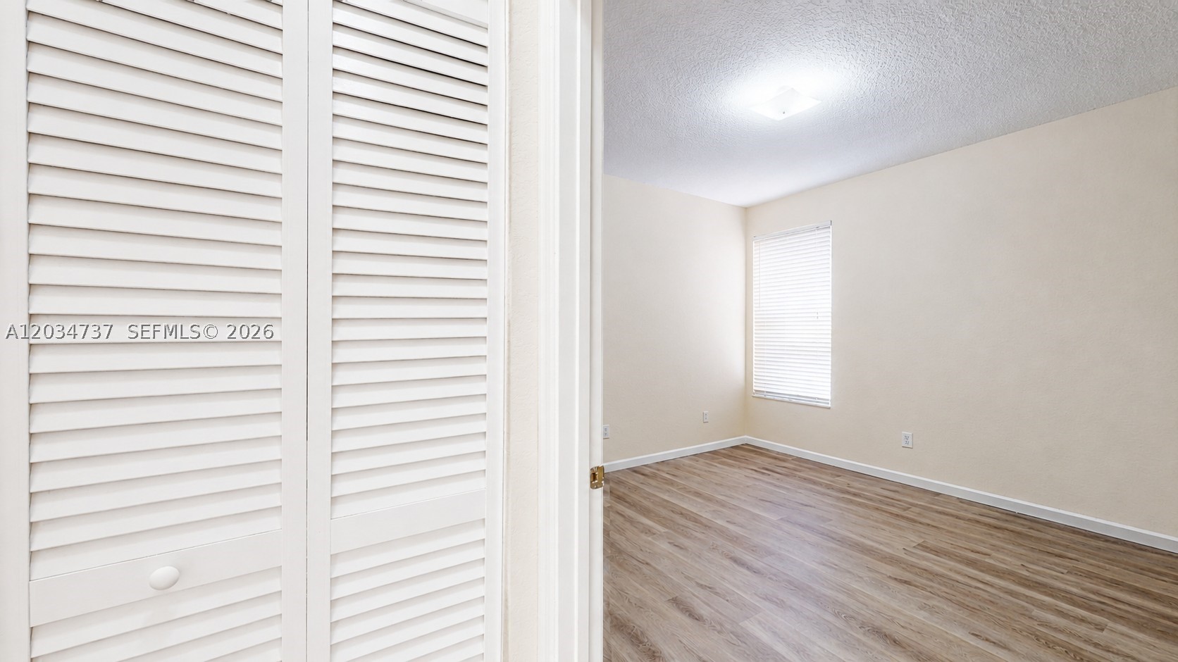 ROSEMONT CONDO - Residential