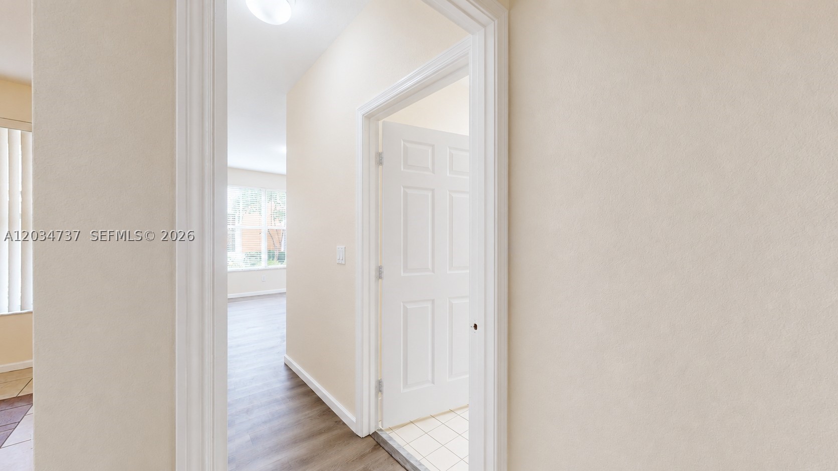 ROSEMONT CONDO - Residential