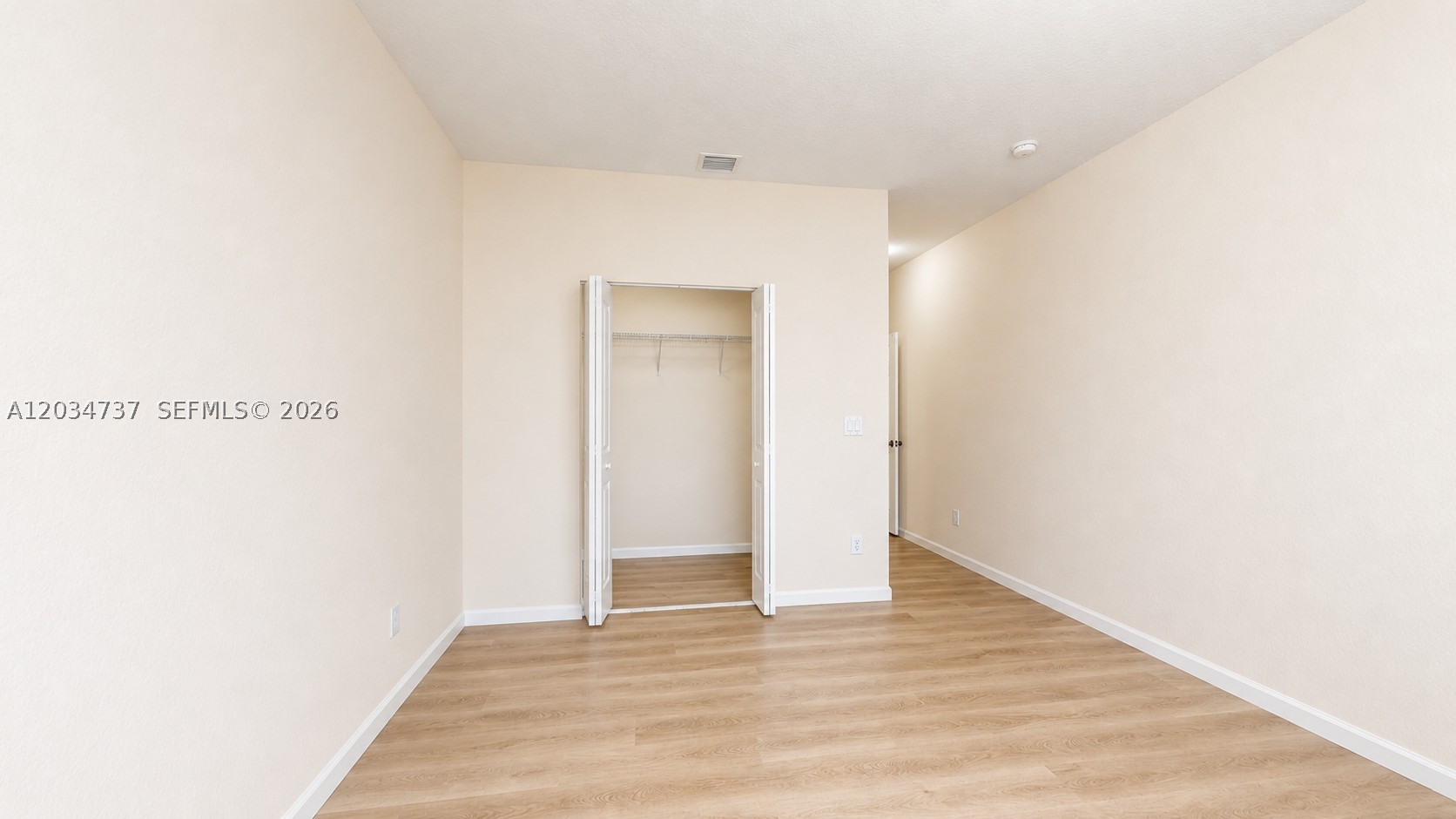 ROSEMONT CONDO - Residential