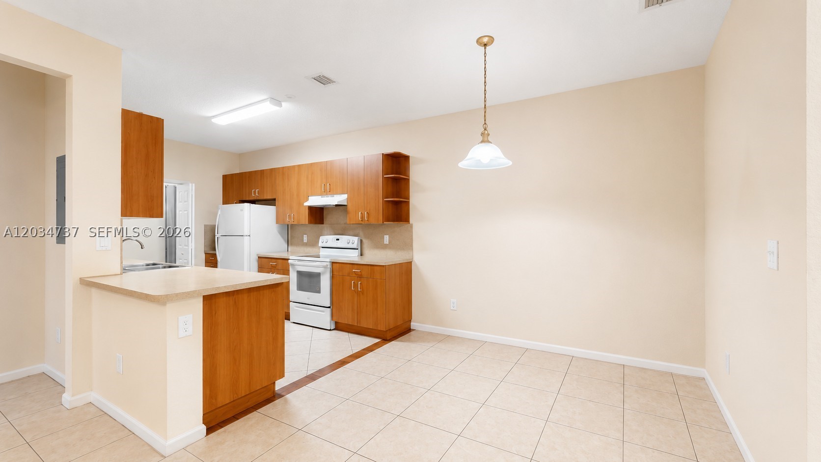 ROSEMONT CONDO - Residential