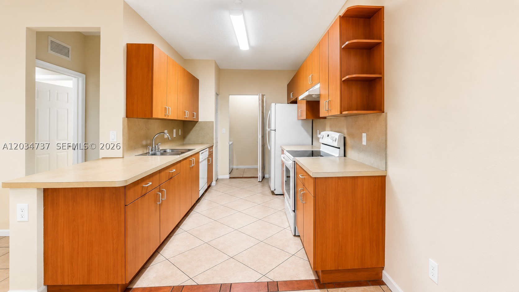 ROSEMONT CONDO - Residential