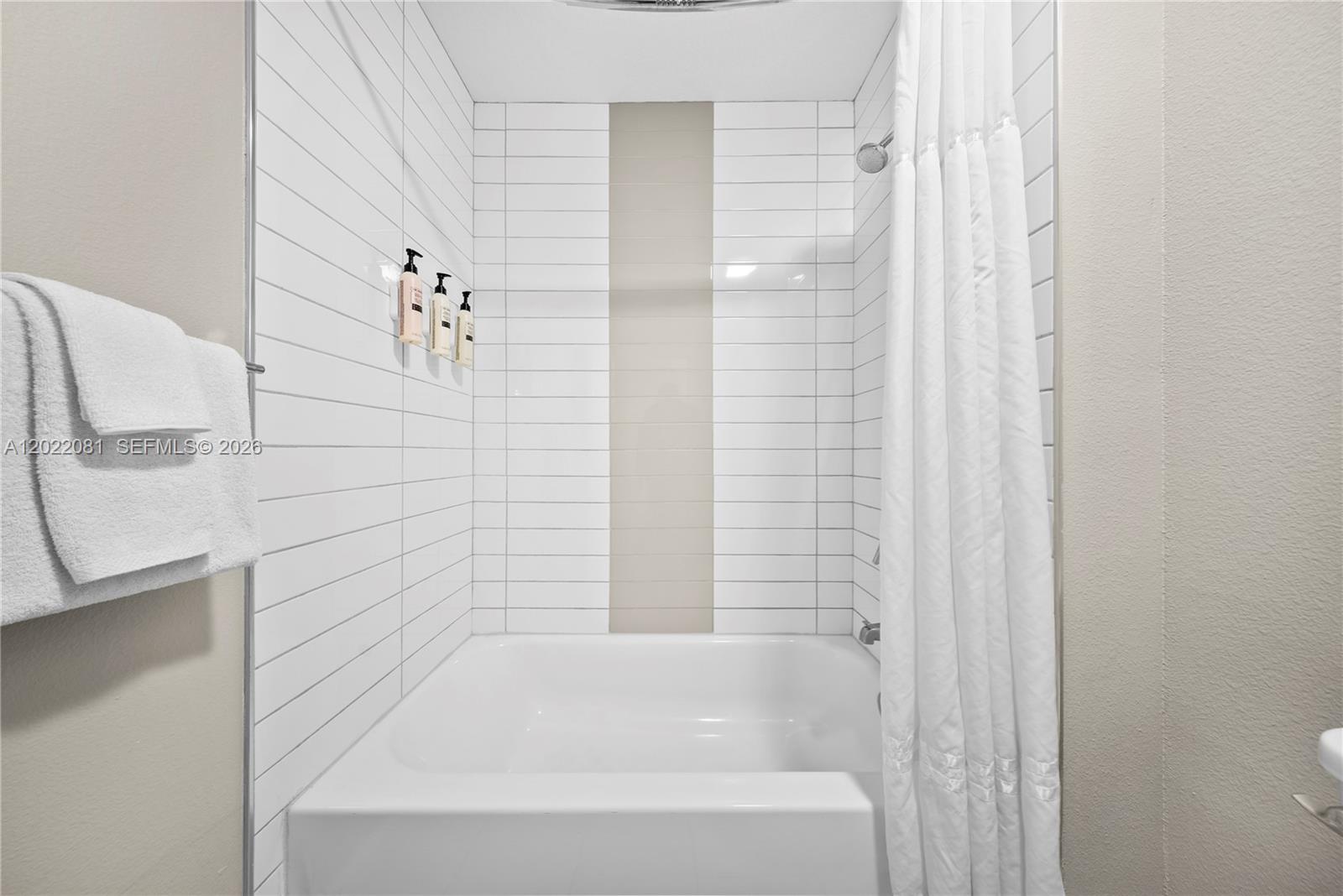 GROVE RESORT AND SPA HOTEL - Residential