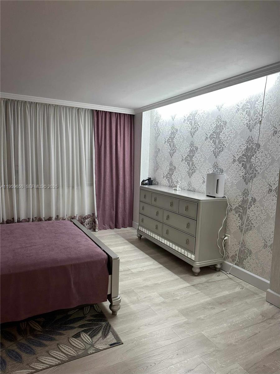 BUCKLEY TOWERS CONDO - EA - Residential