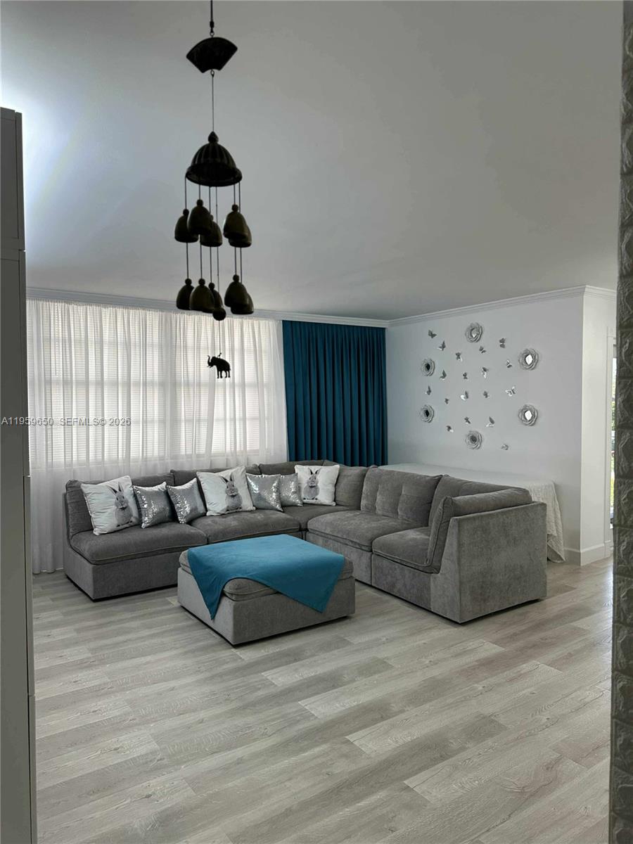 BUCKLEY TOWERS CONDO - EA - Residential