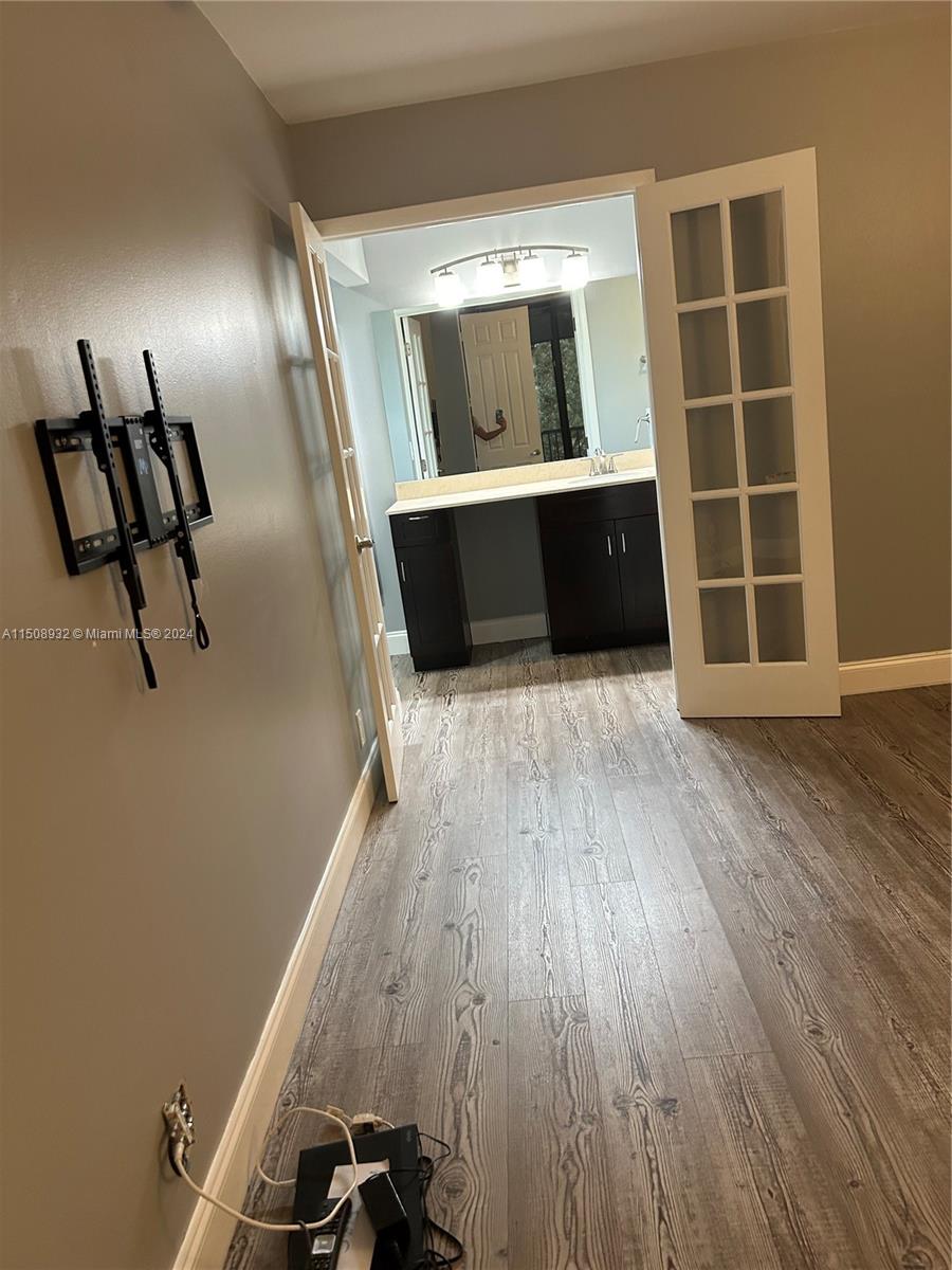 APPLEWOOD VILLAGE I-D CON - Residential