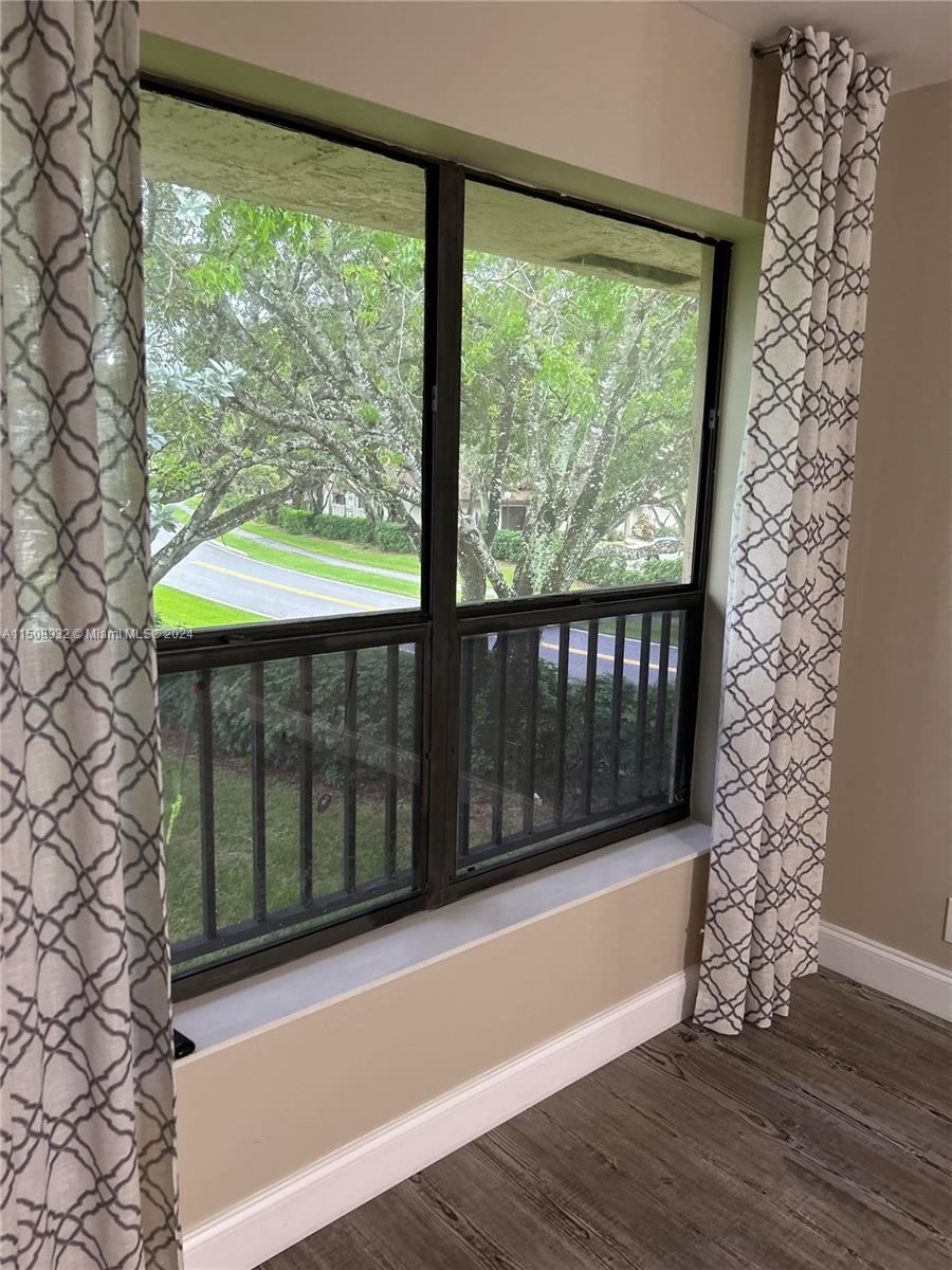 APPLEWOOD VILLAGE I-D CON - Residential