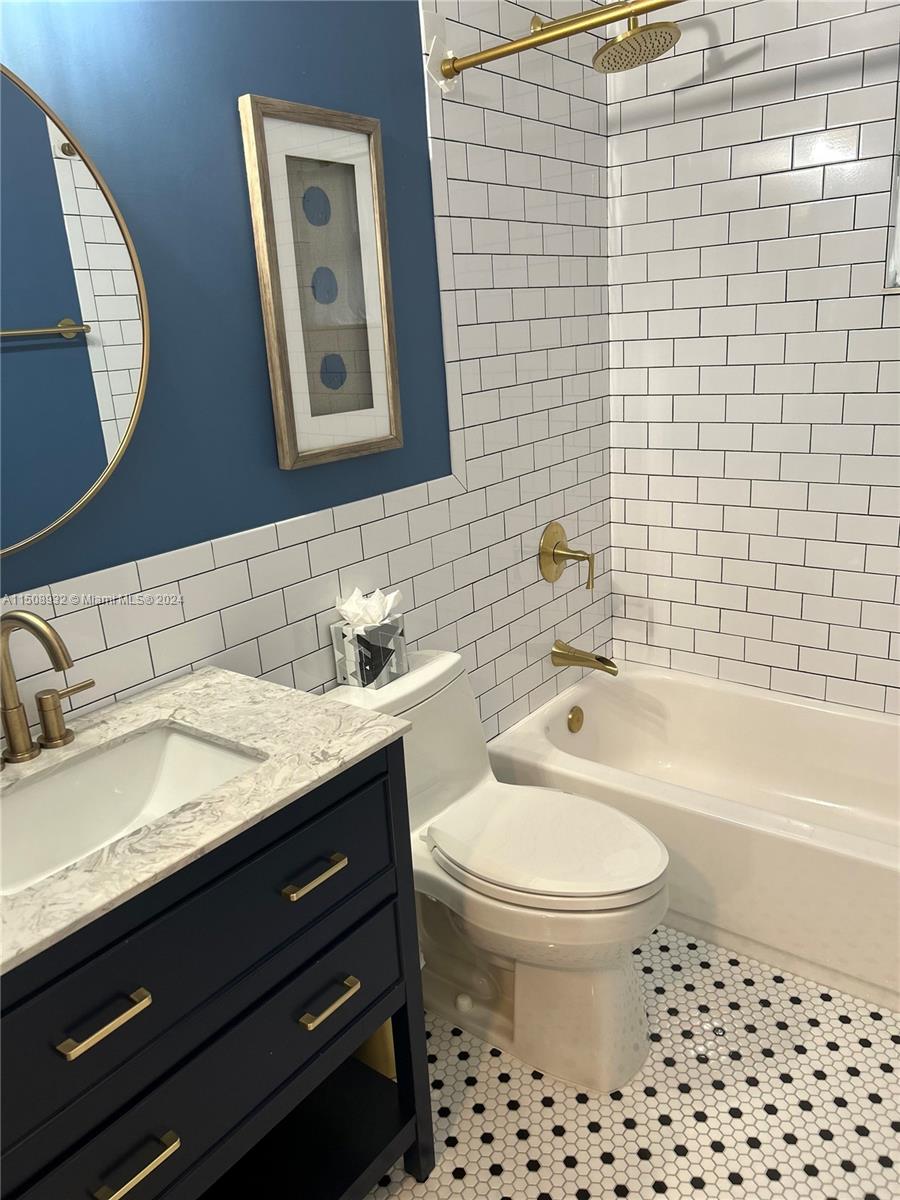 APPLEWOOD VILLAGE I-D CON - Residential