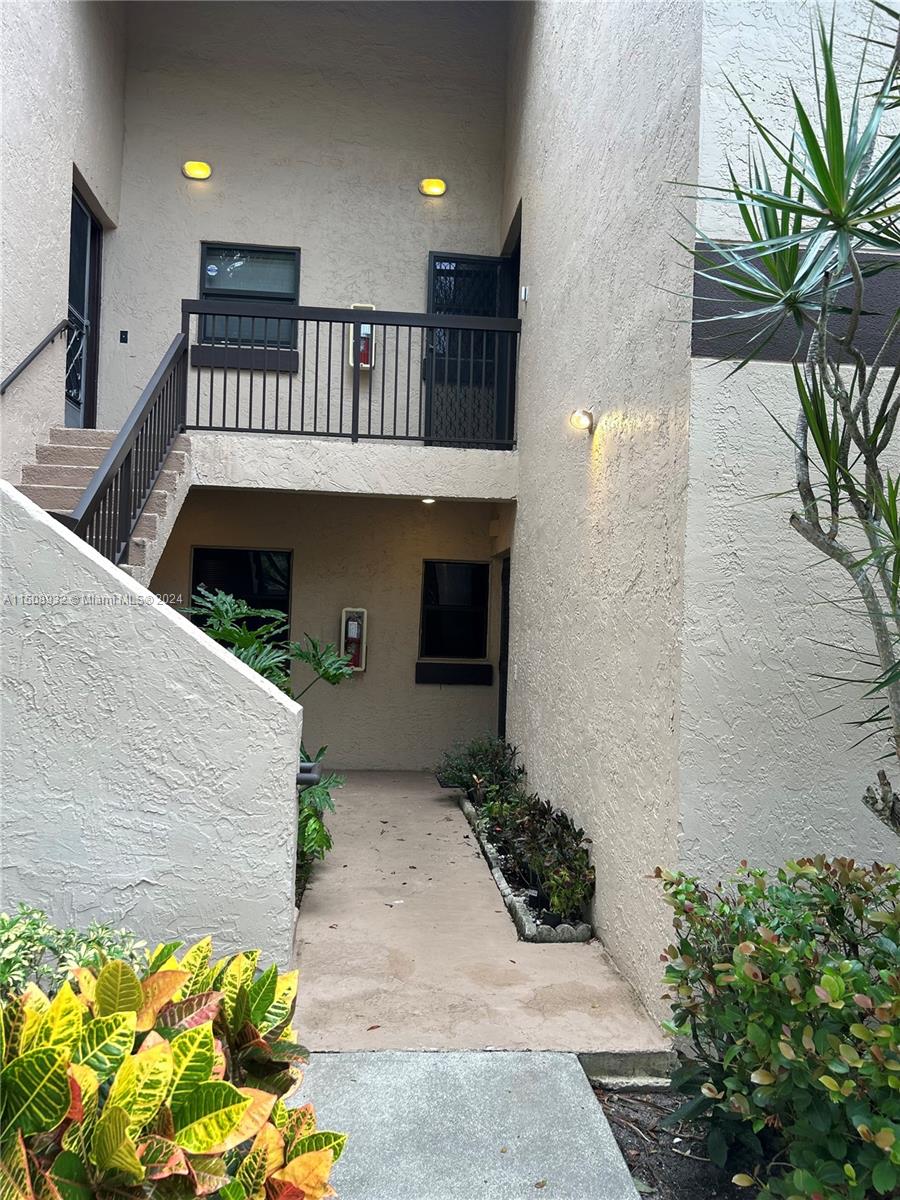 APPLEWOOD VILLAGE I-D CON - Residential