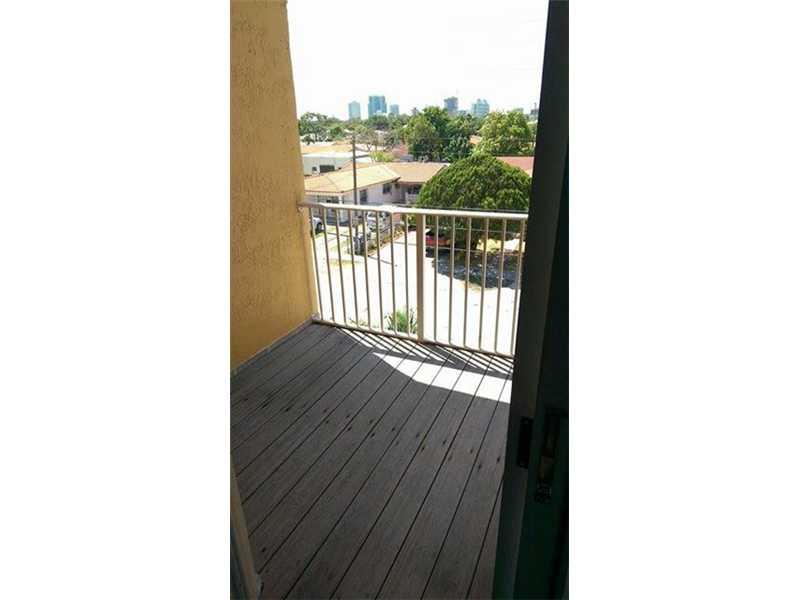CITY VIEW BY THE GROVE CO - Residential Lease