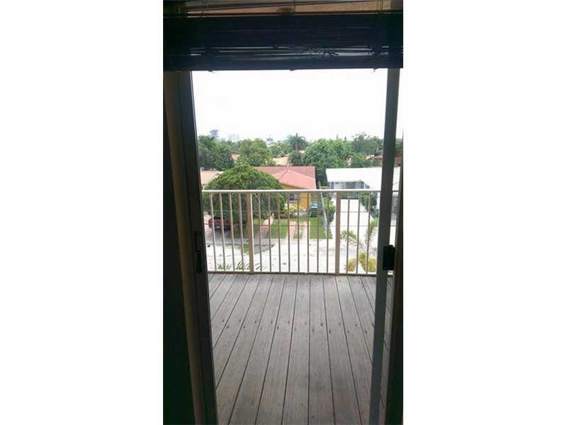 CITY VIEW BY THE GROVE CO - Residential Lease