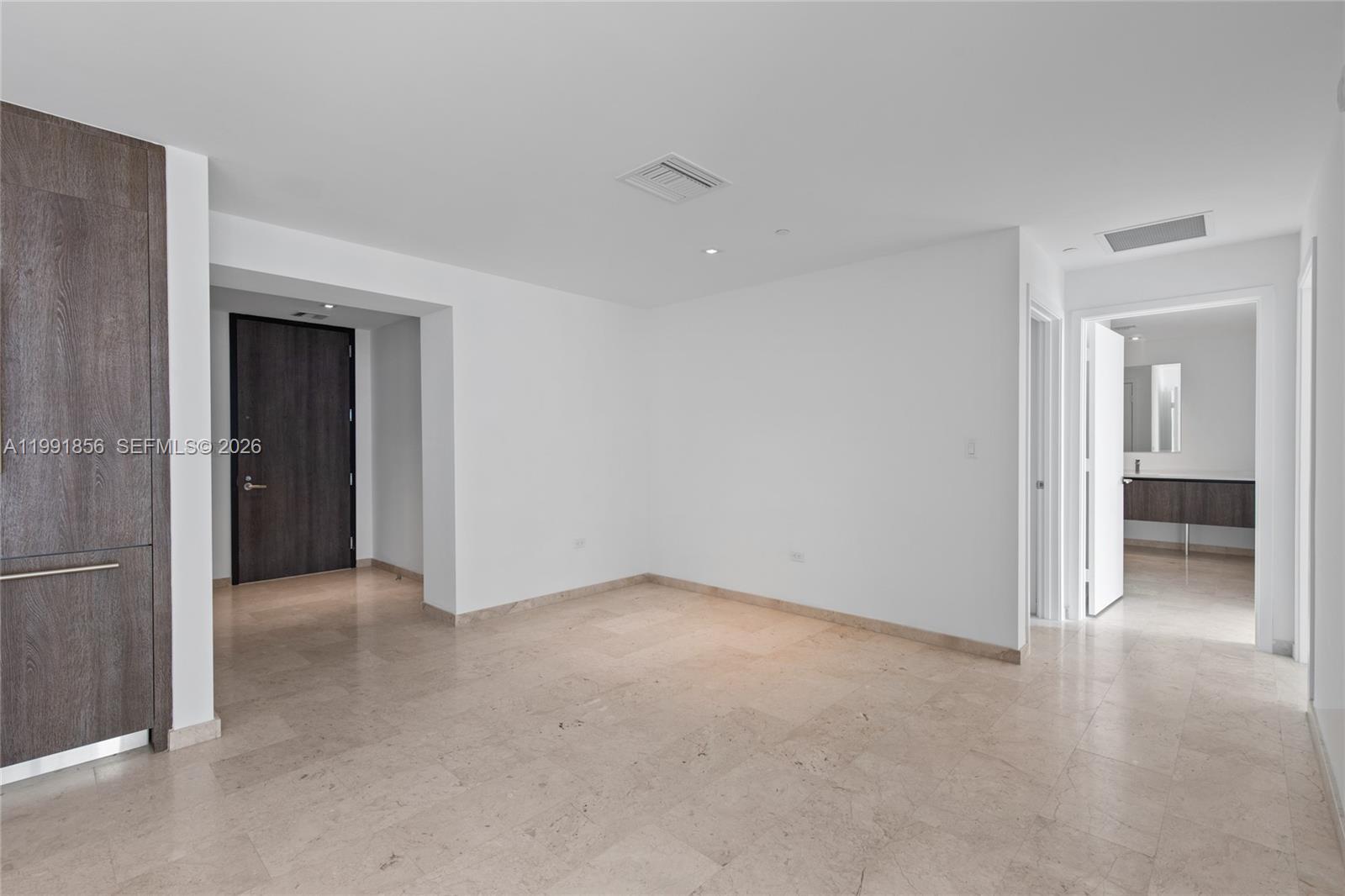RISE CONDO - Residential