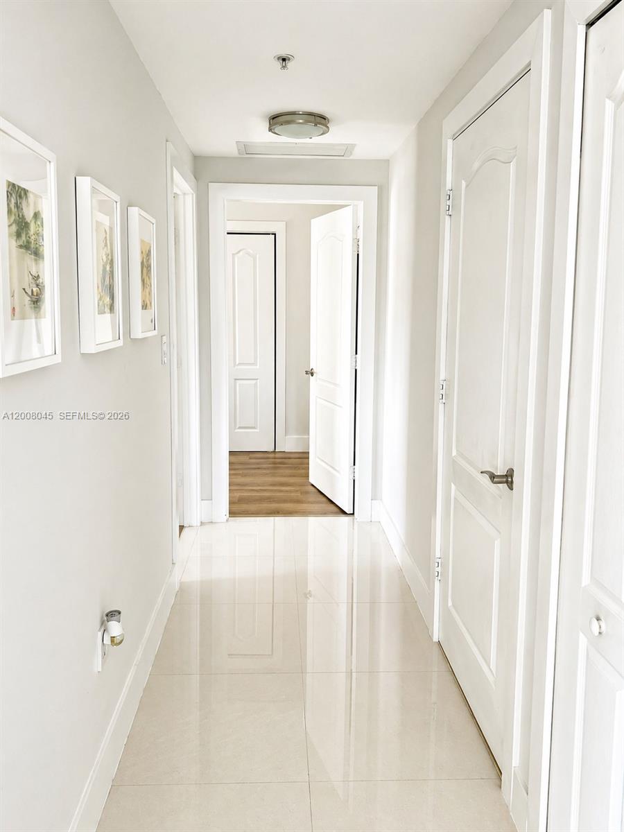 BRICKELL WAY CONDO - Residential