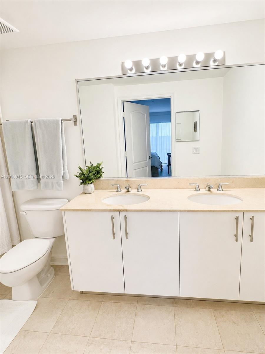 BRICKELL WAY CONDO - Residential