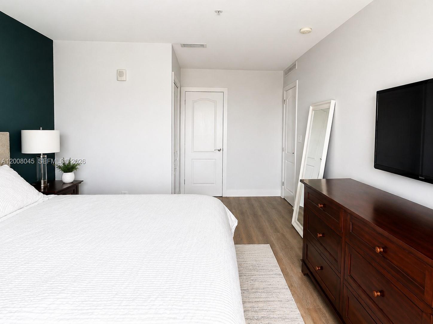BRICKELL WAY CONDO - Residential