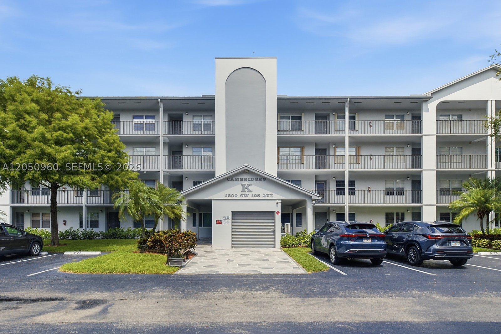 CAMBRIDGE AT CENTURY VILL - Residential